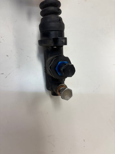 USED TILTON 76 SERIES MASTER CYLINDER 7/10"