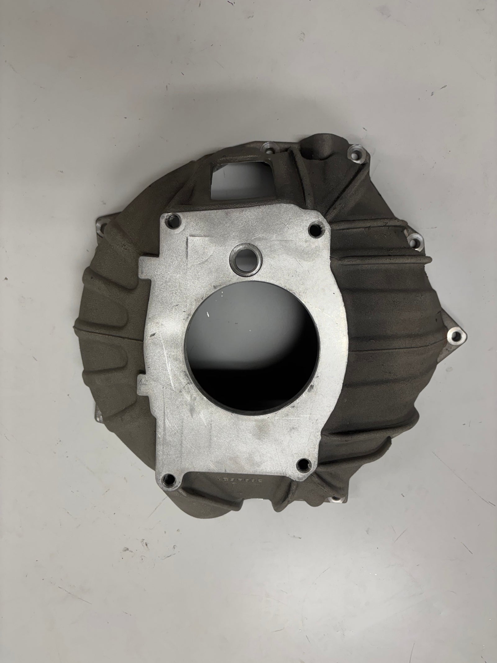 USED MANUAL TRANSMISSION BELLHOUSING