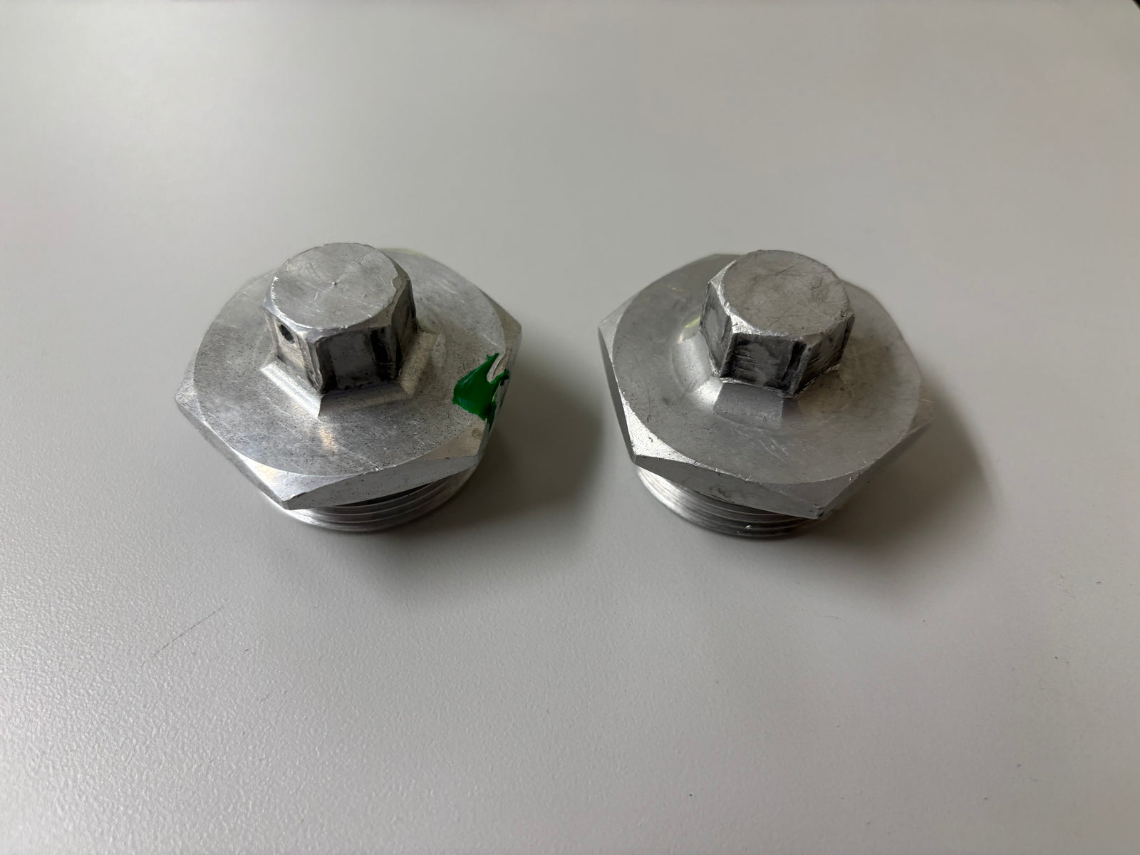 USED TG2216 INSPECTION PLUGS