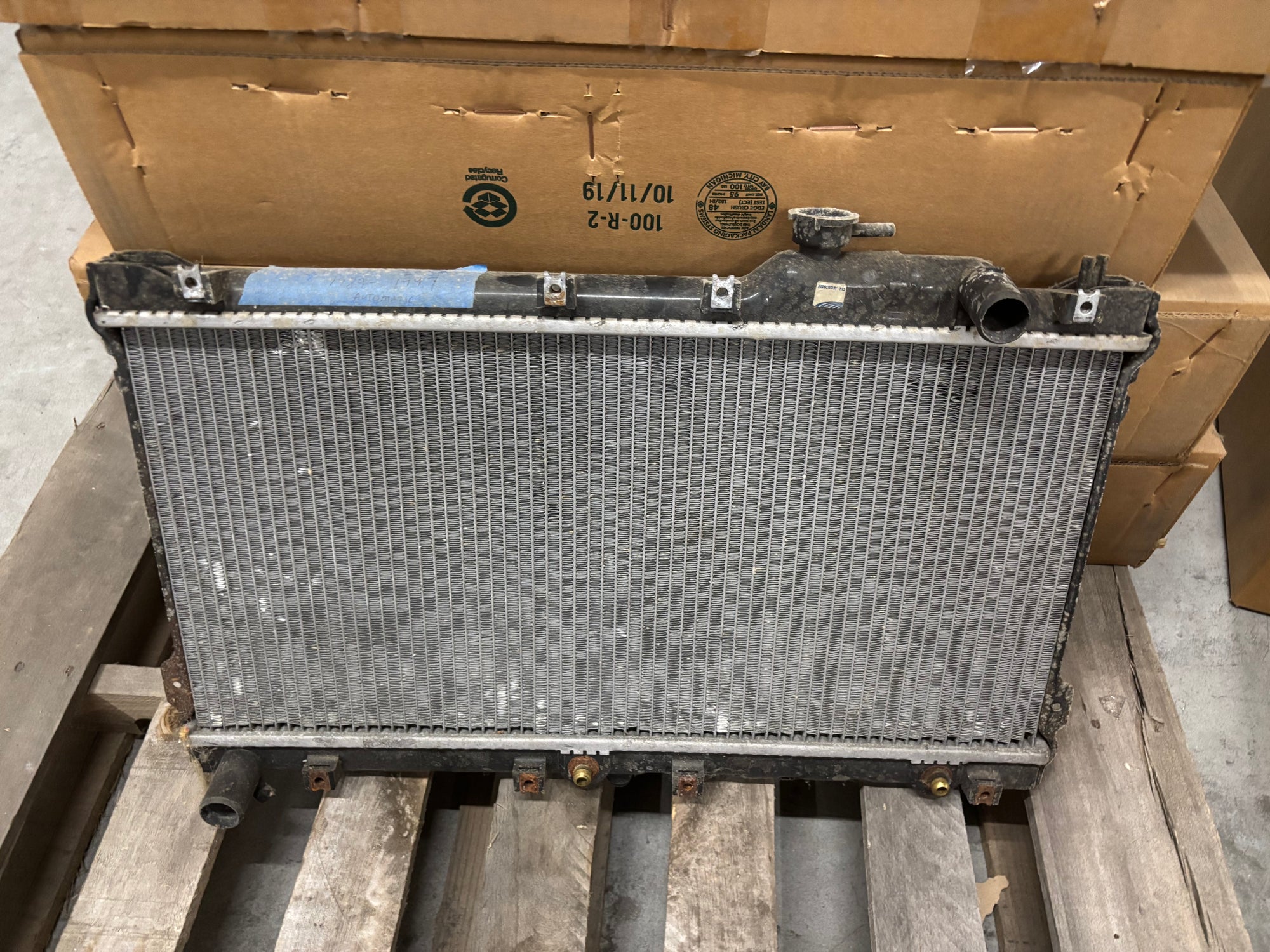 Howe Racing Radiator Dodge Viper USED (NEW) 19X28 2PASS R/S IN/OUT RADIATOR - Howe Racing Enterprises, Inc