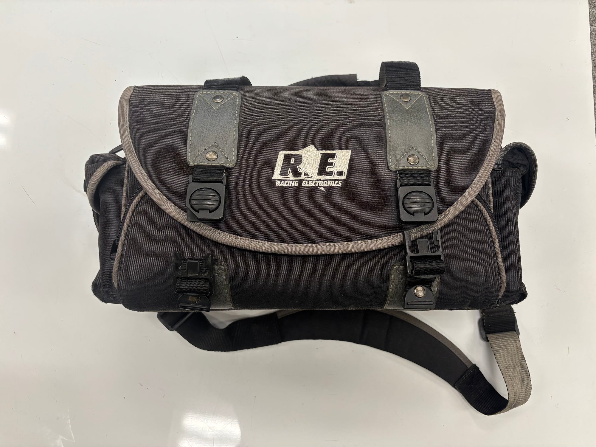 USED RACING ELECTRONICS RADIO BAG
