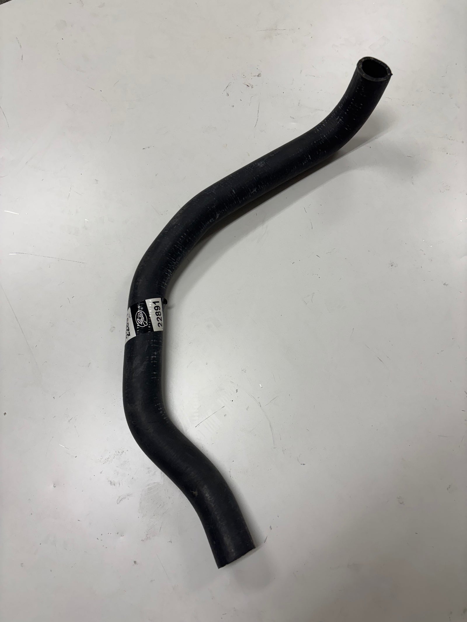 USED (NEW) GATES COOLANT Hose