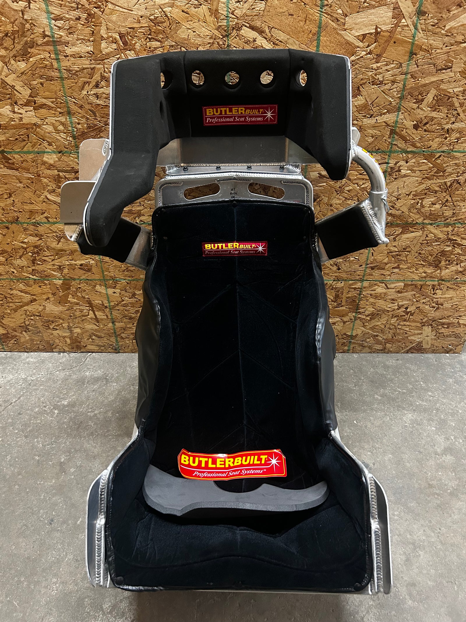 BUTLERBUILT 14" FULL CONTAINMENT SEAT