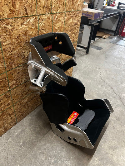 BUTLERBUILT 14" FULL CONTAINMENT SEAT