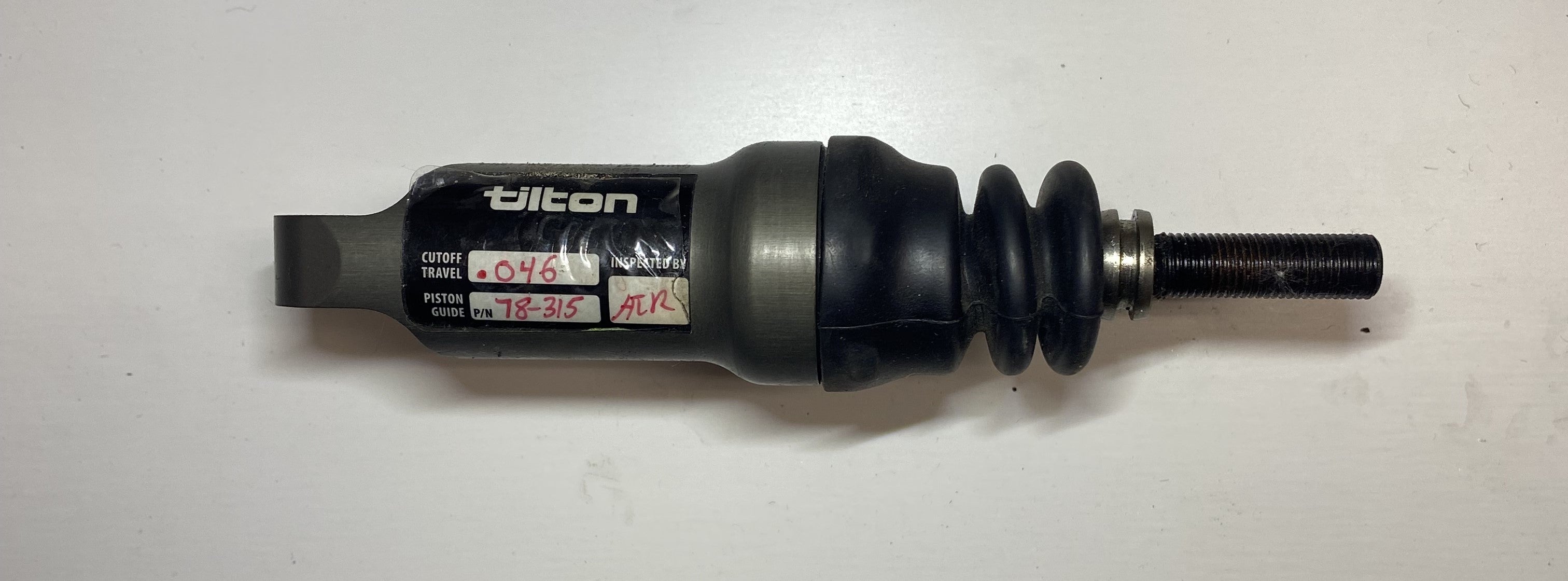 USED 78 SERIES 7/8" MASTER CYLINDER Howe Racing Enterprises, Inc