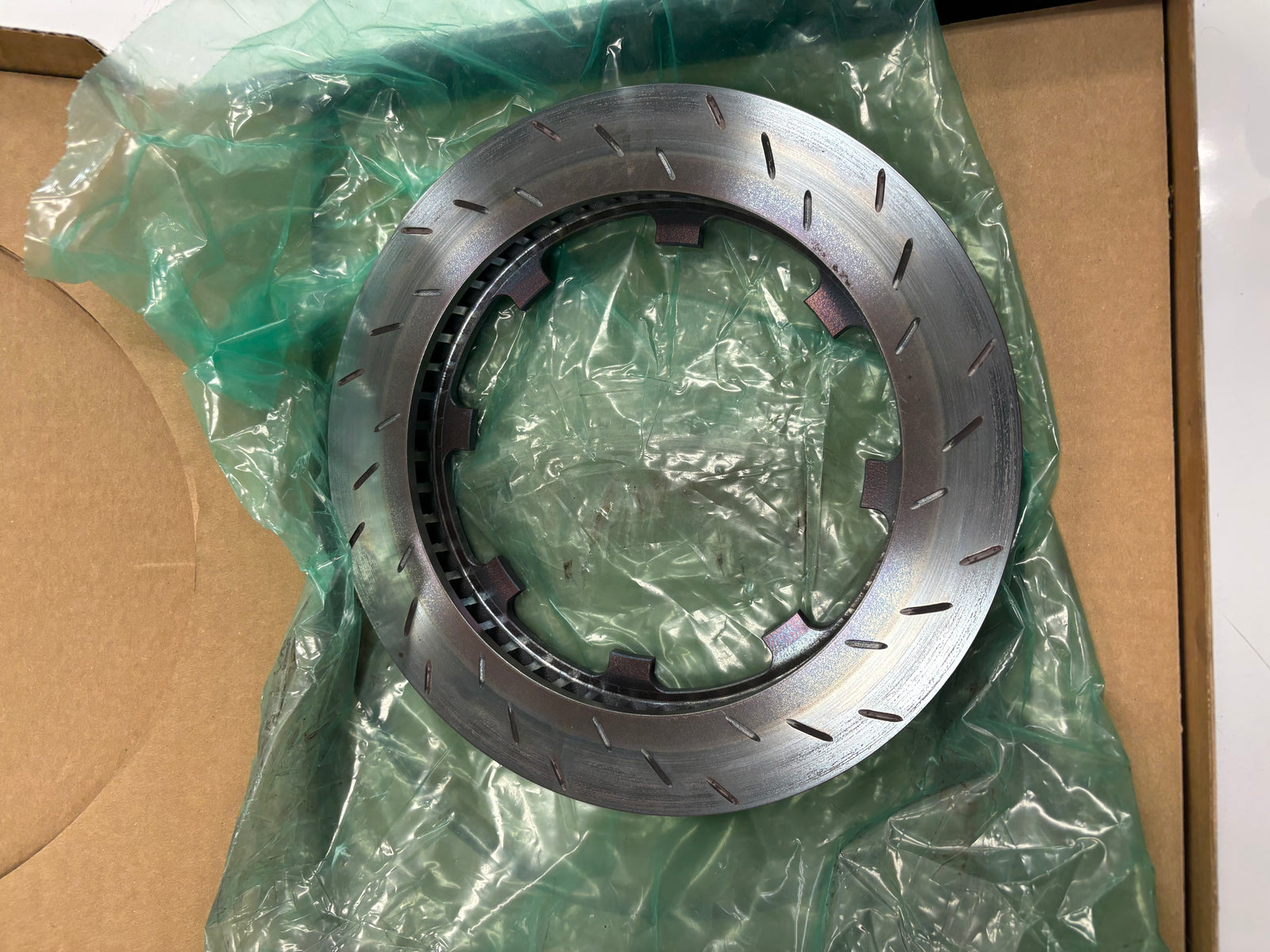 USED (NEW) PFC ROTOR, LEFT, 11.75" X 1.25" V3 8 TAB WITH 40 MM ANNULUS RACE DISCS